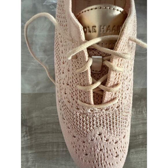 Cole Haan Women's 2.Zerogrand Knit Lace Up Oxford Wingtip Sneaker - Size 8B - Picture 13 of 15